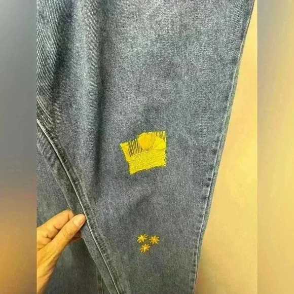 High Sierra Women's Vintage Sunflower High Rise Denim Jeans Size 10 - Picture 6 of 14